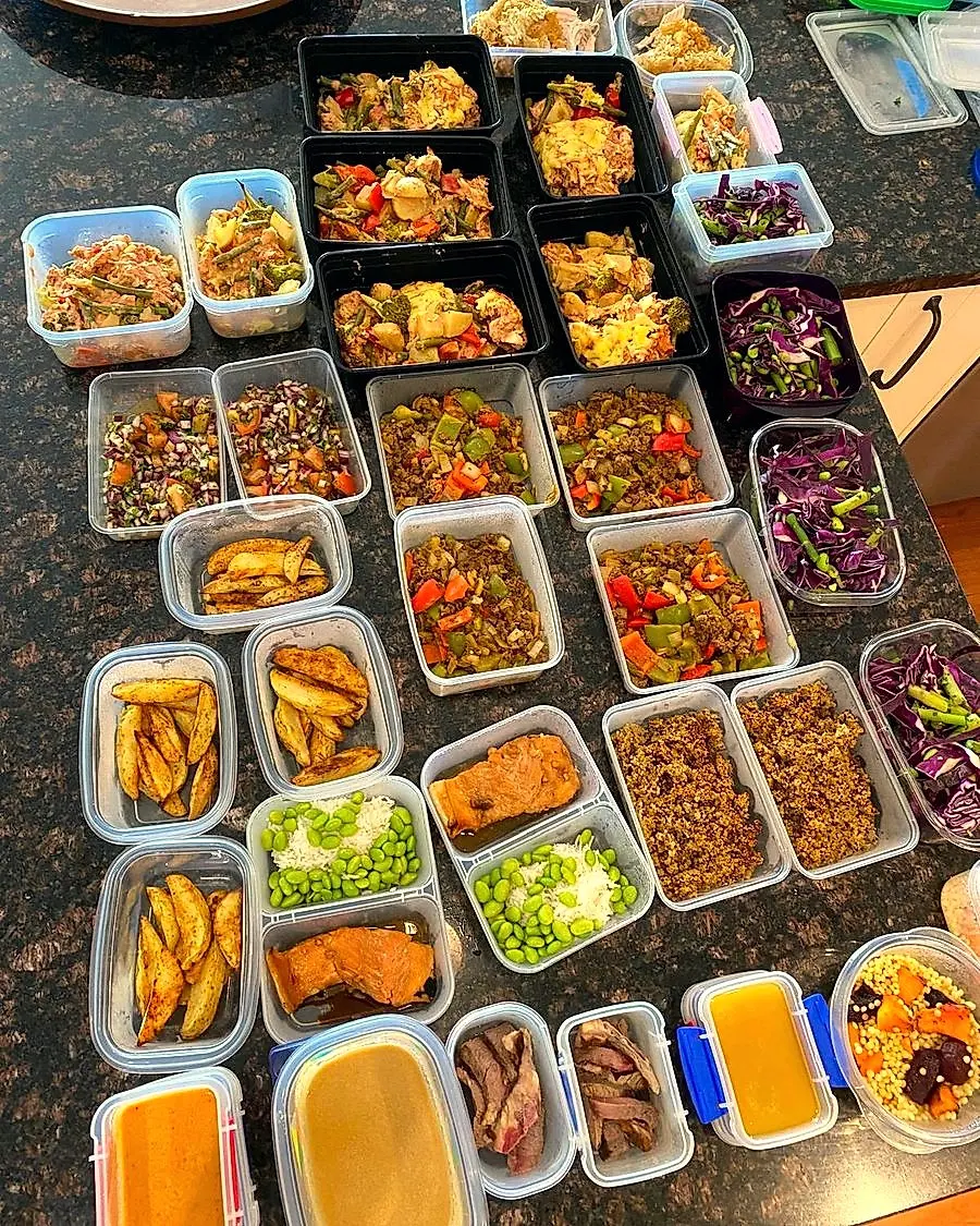 A real week of fresh prepped meals, made by Em